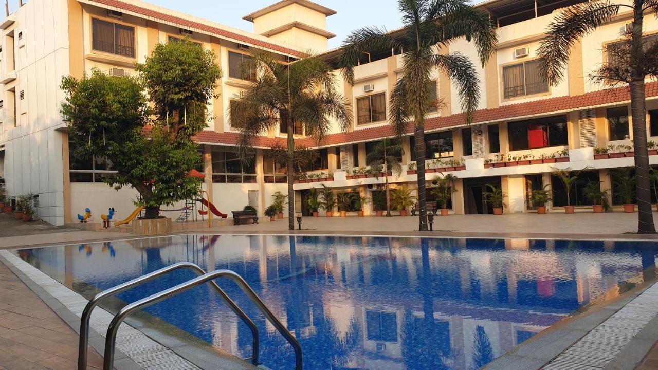 Resort Silver Hills Lonavala Exterior foto