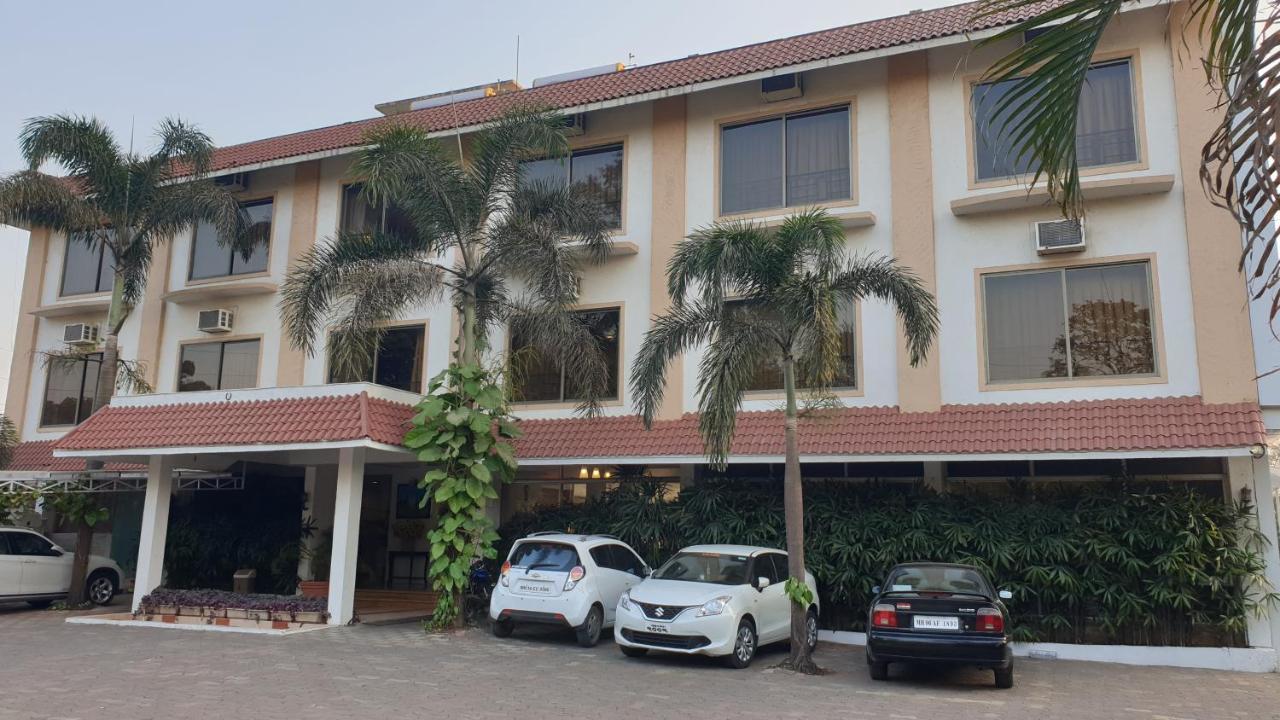 Resort Silver Hills Lonavala Exterior foto